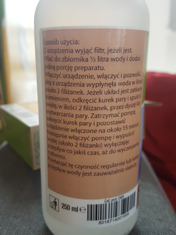 tekst na butelce odkamieniacza do ekspresów, w moim tłumaczeniu z włoskiego