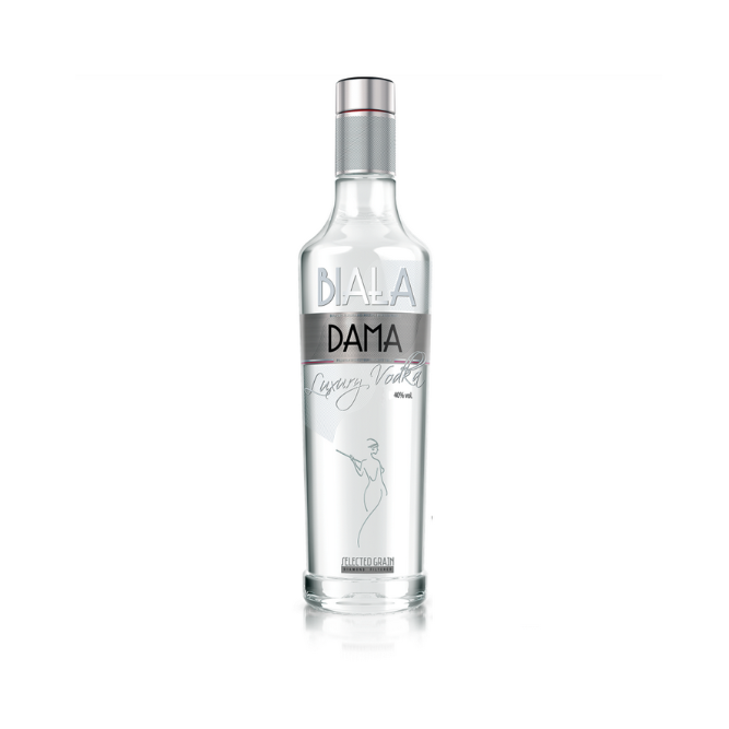 Bottiglia di vodka polacca su sfondo bianco